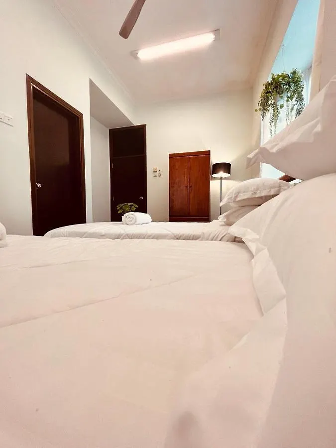 Spacious Private Pool Villa With Ktv + Outdoor Cinema !! - Just 5 Mins From Beach. Batu Ferringhi 0*,