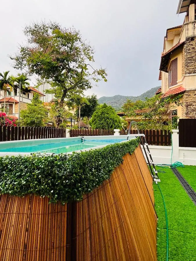 Spacious Private Pool Villa With Ktv + Outdoor Cinema !! - Just 5 Mins From Beach. Batu Ferringhi Malaysia